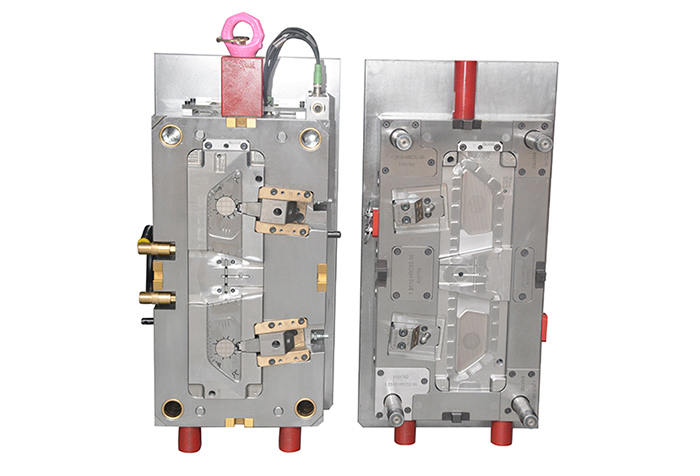 深圳星空体育app官方入口模具公司700
