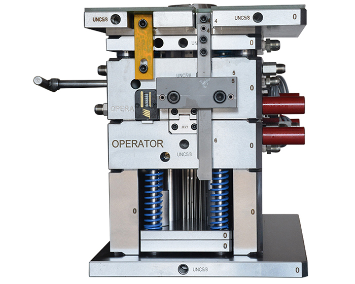 星空体育app官方入口精密注塑模具制造