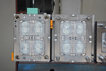 盖板注塑模具成型结构设计