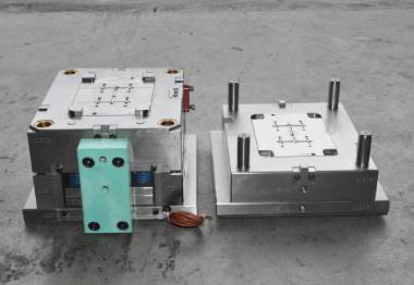 星空体育app官方入口塑胶注塑模具定制