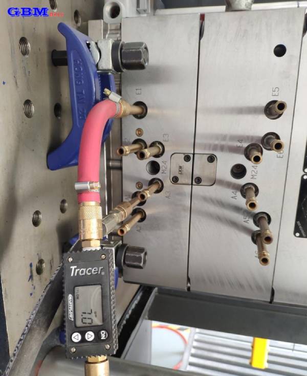 塑胶模具运水测试 塑胶模具运水测试