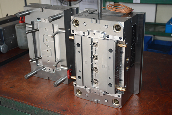 塑胶件精密模具 塑胶件精密模具