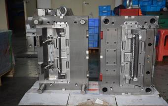 星空游戏中心安卓与包胶模具：工艺与应用的比较