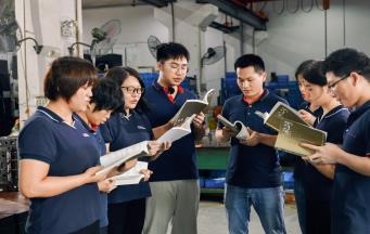 星空体育app官方入口精密注塑模具厂针对读书一事的感受分享！