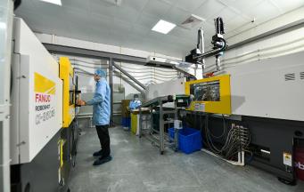 PEEK 注塑与精密模具：赋能人形机器人核心关节，星空体育app官方入口如何突破 0.01mm 精度壁垒，成为 AI 时代的可靠伙伴？